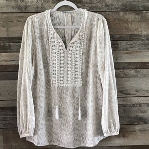 Tahari tan white flowy top front tie Lg.